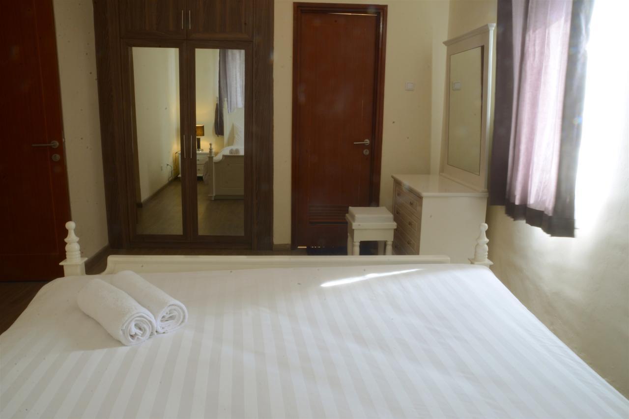 3Br Grand Palace With Private Bathtub By Travelio Cakarta Dış mekan fotoğraf
